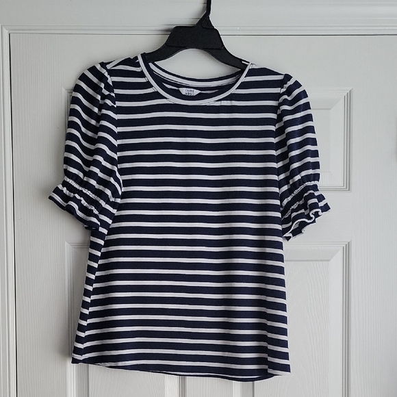 Crown & Ivy Blue and White Ruffled Short Sleeve Blouse - Picture 1 of 12